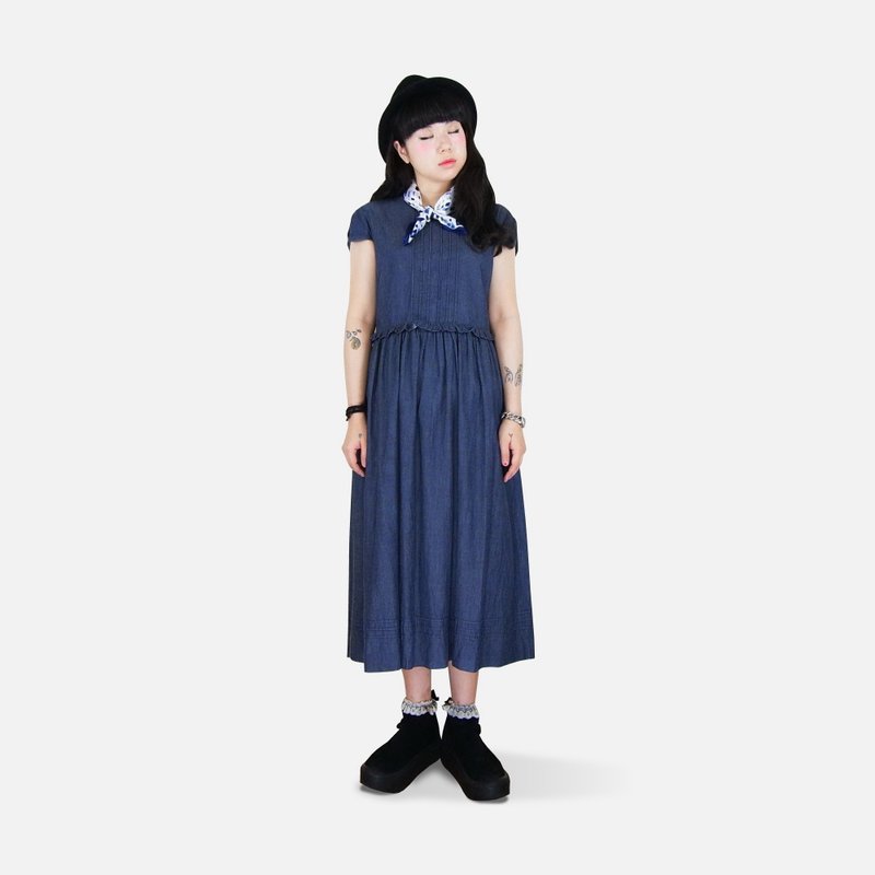 A‧PRANK :DOLLY :: 復古著VINTAGE小包袖折紙荷葉小花邊合身古着牛仔洋裝 - 洋裝/連身裙 - 其他材質 黑色