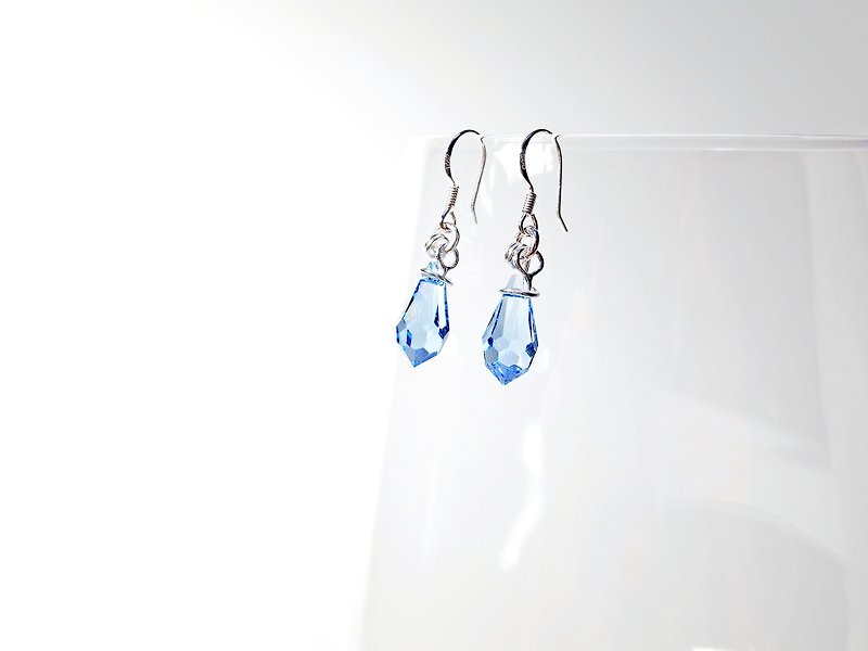 W&Y Atelier - Silver925 Earring , Sea Blue Crystal - Earrings & Clip-ons - Other Metals Blue