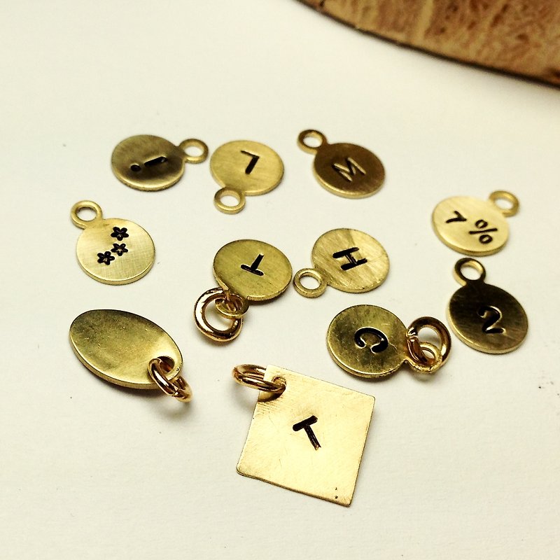 <Additional purchase> hand type letters & numbers. Bronze small print cards - Bracelets - Other Metals Multicolor