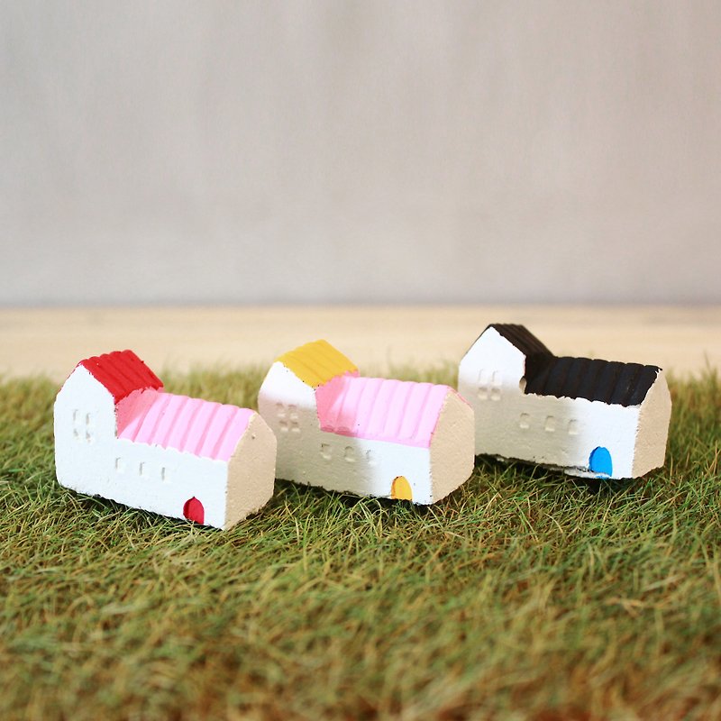Small ornaments / color / small house - ของวางตกแต่ง - ปูน 
