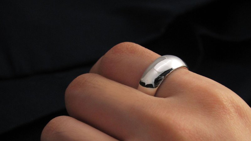 訂製戒指-手工厚版素戒 曲面8mm 純銀戒指 - 其他 - 純銀 灰色