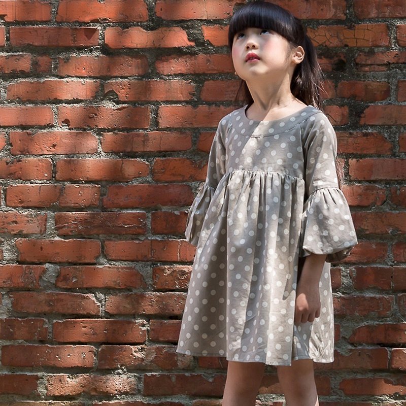 Ángeles-小圓點圓領歐洲典雅拋袖洋裝(2歲至7歲) - 其他 - 棉．麻 灰色