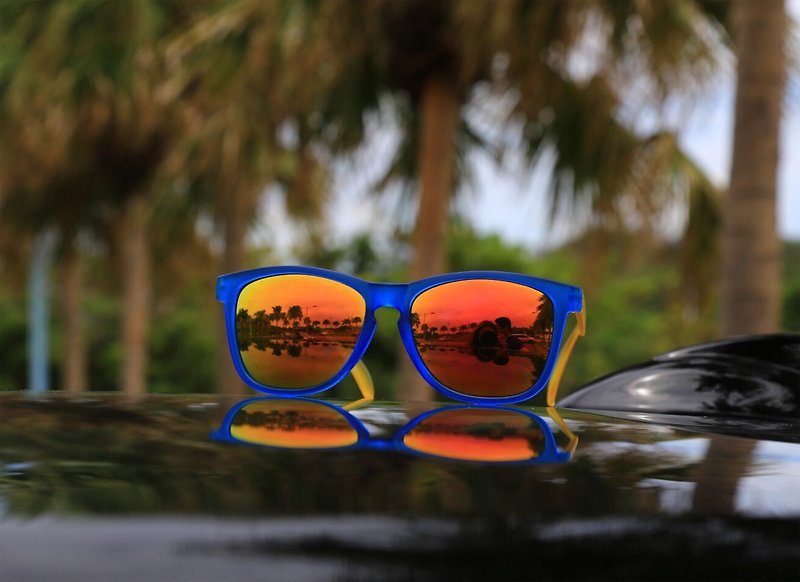 太陽眼鏡│藍色霧面框│橘色反光鏡片│抗UV400│2is Troy - 太陽眼鏡 - 塑膠 藍色