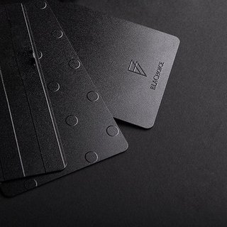 Minimalist black card/dot