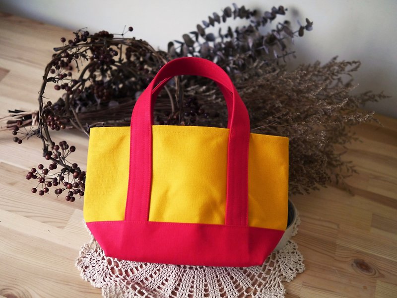 Classic tote bag Ssize sunflower x red -sunflower yellow x red- - กระเป๋าถือ - วัสดุอื่นๆ สีเหลือง