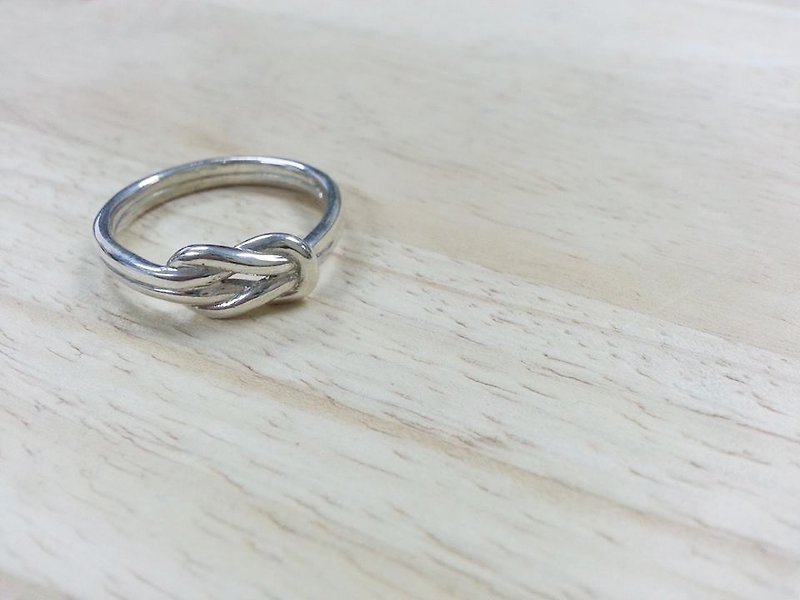 愛心結戒指 - 戒指 - 其他金屬 灰色
