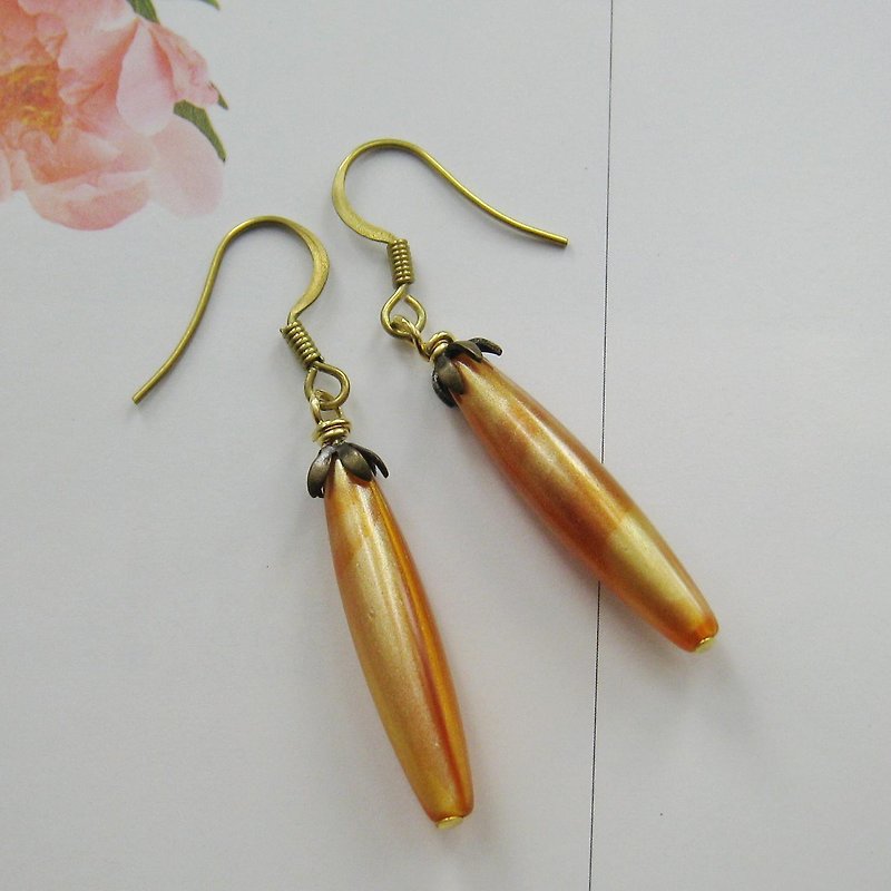 Simple retro long beads earrings - ต่างหู - วัสดุอื่นๆ สีส้ม
