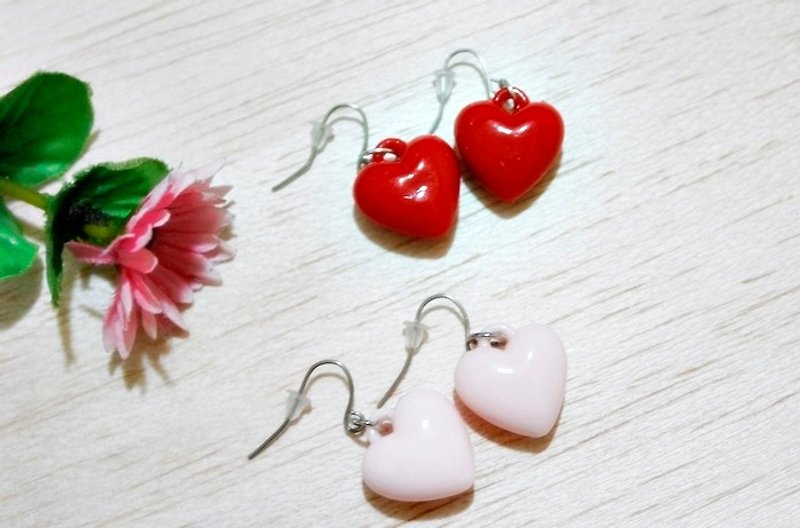 ＊Childlike little love ＊＿hook earrings (1 set X2 pairs) - ต่างหู - พลาสติก สีแดง