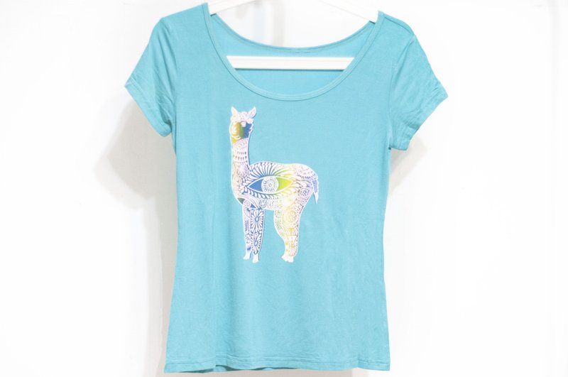 Women's Modal Feel Travel T Gradient Donation Print Women's Top Short Sleeve Top - Peruvian Alpaca Teal - เสื้อยืดผู้หญิง - ผ้าฝ้าย/ผ้าลินิน สีน้ำเงิน