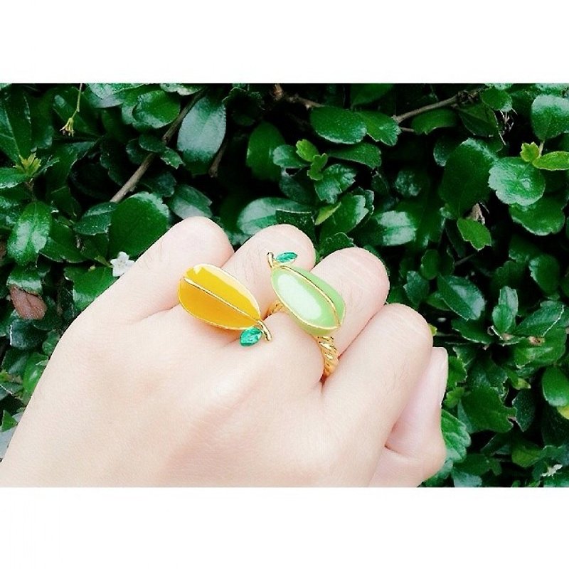 Glorikami Yellow Star-fruit ring , adjustable size - General Rings - Other Materials Yellow