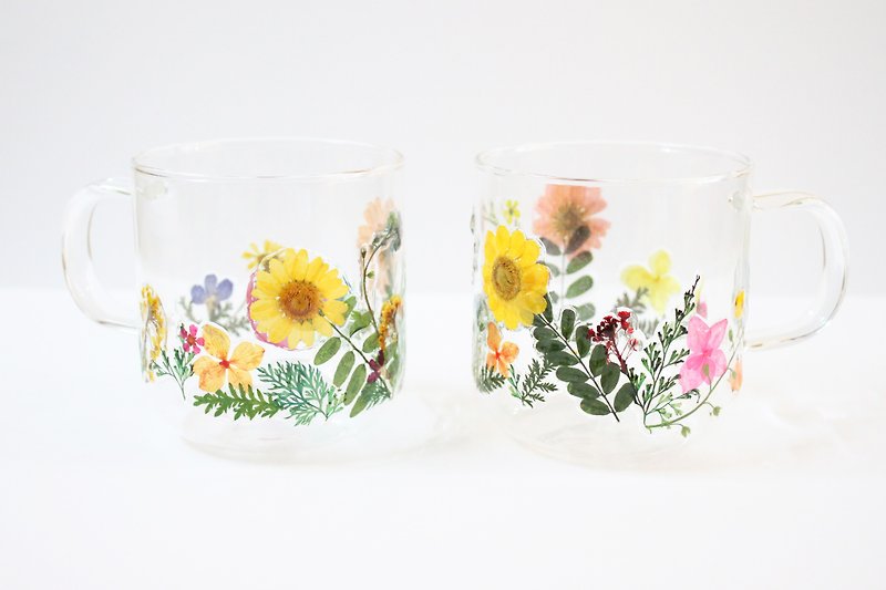 Custom Order-Pressed Flower Tea Cup MUJI Heat Resistant Ear Cup - Teapots & Teacups - Plants & Flowers Multicolor