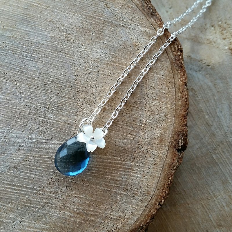 925 sterling silver, large size over the United States Stone cherry with mother of pearl sterling silver necklace collarbone - สร้อยคอ - เครื่องเพชรพลอย สีน้ำเงิน