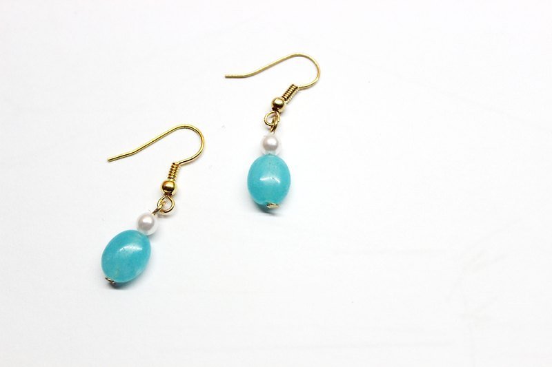 Glass Dance Shoes* Dyed Blue and White Jade Pendant Earrings - Earrings & Clip-ons - Other Materials Blue