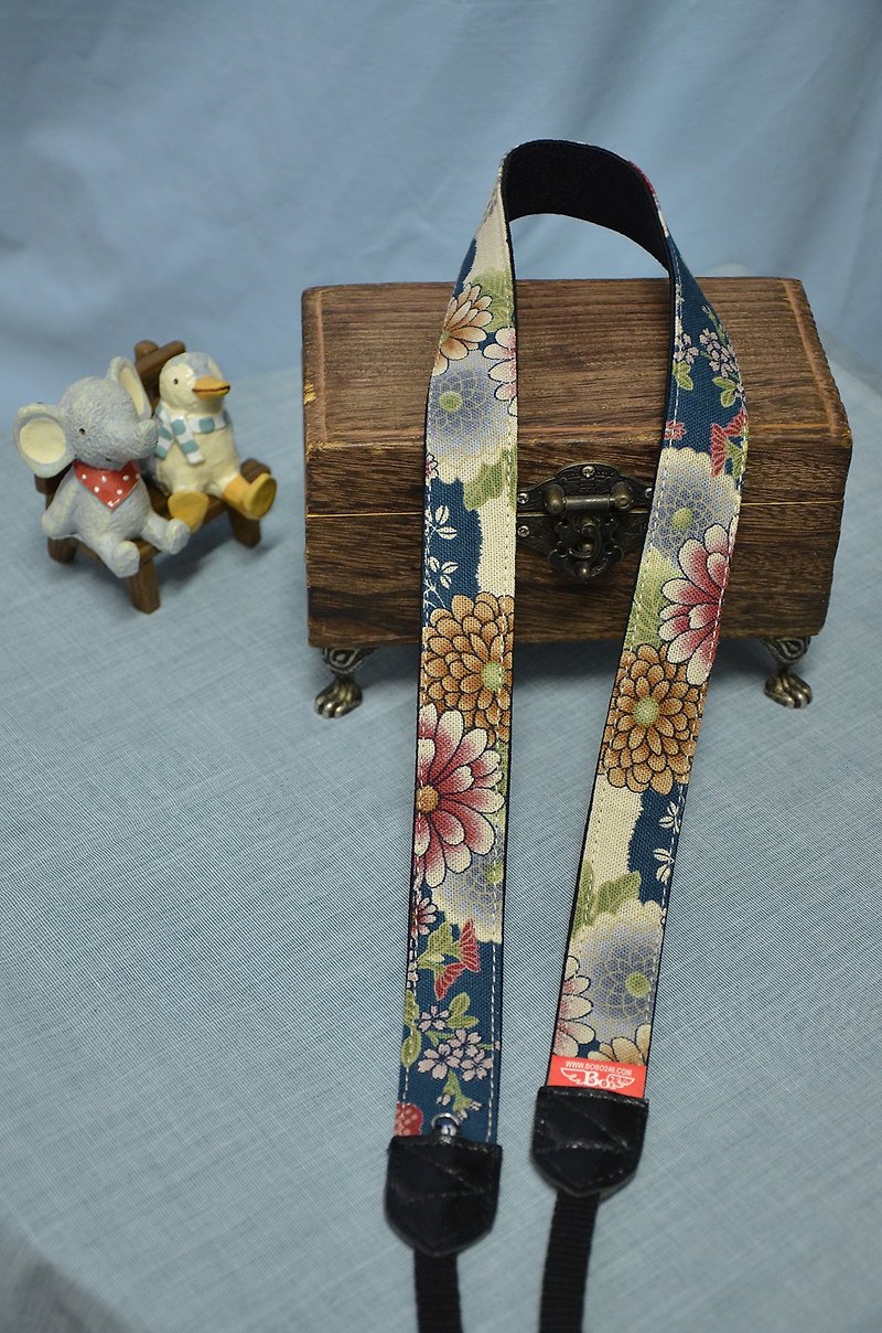 Elegant Handshake Belt Camera Belt Uke Lili Camera Strap - Camera Straps & Stands - Other Materials 