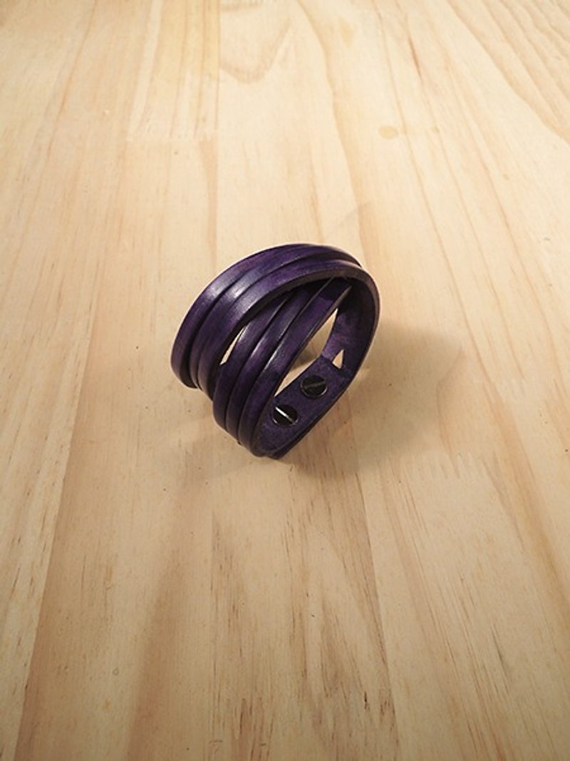 Handmade genuine leather bracelet classic classic series-independent grape purple - สร้อยข้อมือ - หนังแท้ สีน้ำเงิน