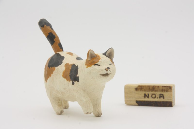 Department of Small Animal Healing carvings _ _ fat cat spent three Cat (hand-carved wood) - ของวางตกแต่ง - ไม้ หลากหลายสี