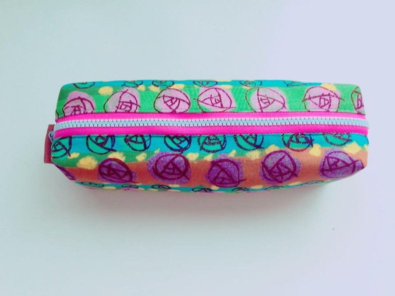 Rose took a forest - columnar pen - Pencil Cases - Other Materials Multicolor