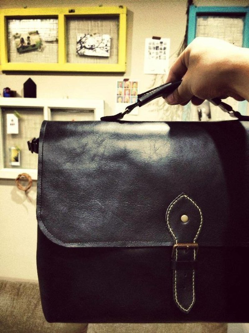 Used a little bit retro soft leather briefcase (special custom models) - Handbags & Totes - Genuine Leather Black