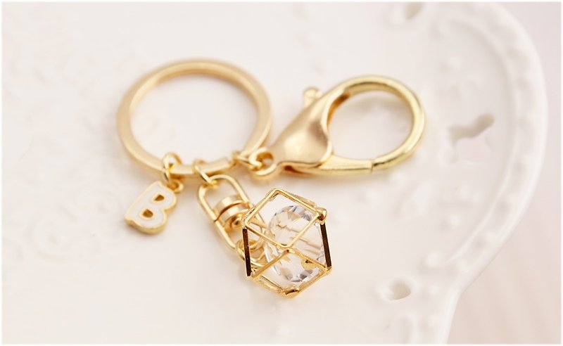 Christmas Gift Geometric Game Pendant/Keychain with English Letters Customized - ที่ห้อยกุญแจ - โลหะ สีทอง
