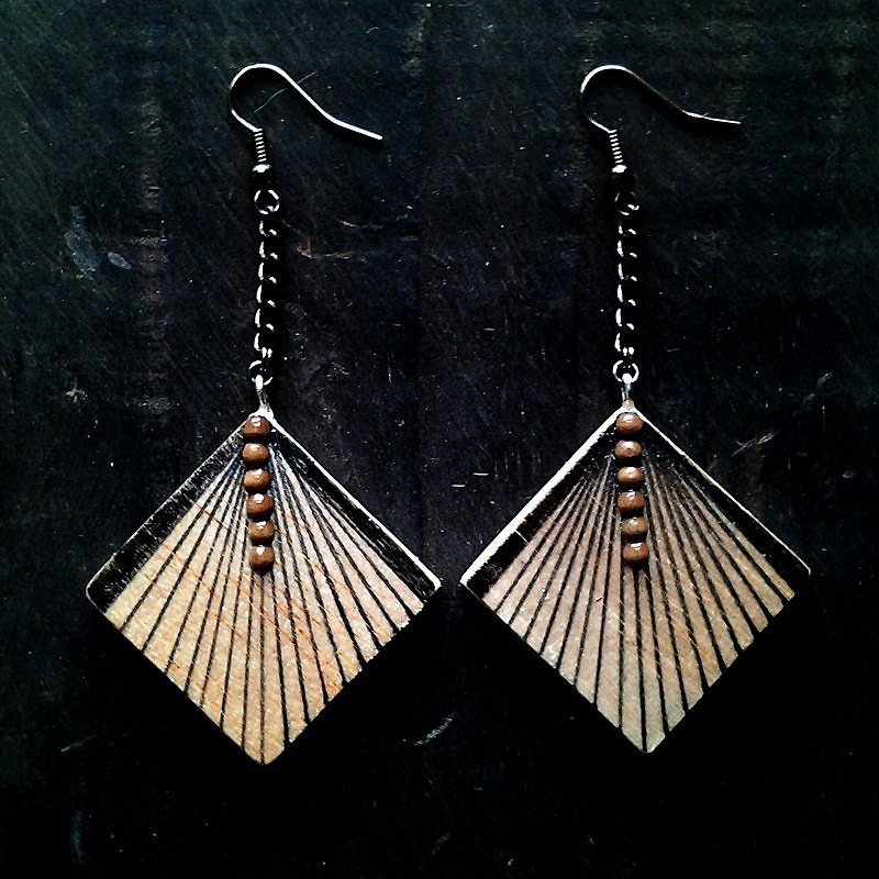 Muse Art Deco wooden hand-painted fan graphics black earrings - Earrings & Clip-ons - Wood Black