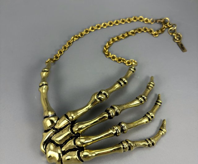 解剖学的なスケルトン ハンド ネックレス 骨ジュエリー 真鍮製。4 色