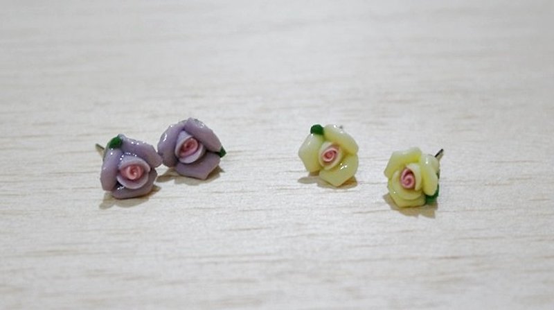 Resin X alloy pin earrings *rose *◆◆2 pairs◆◆ - Earrings & Clip-ons - Silicone Yellow