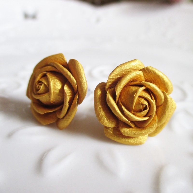[Sun] not dazzling gold tone brass handmade roses. Stainless steel ear acupuncture. {Needle / cramping}