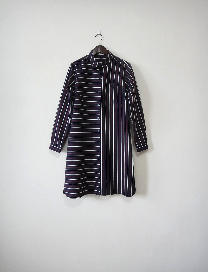 [Addition X Addition_ hand made. Parallel lines. Long Shirts] - เสื้อเชิ้ตผู้หญิง - วัสดุอื่นๆ 