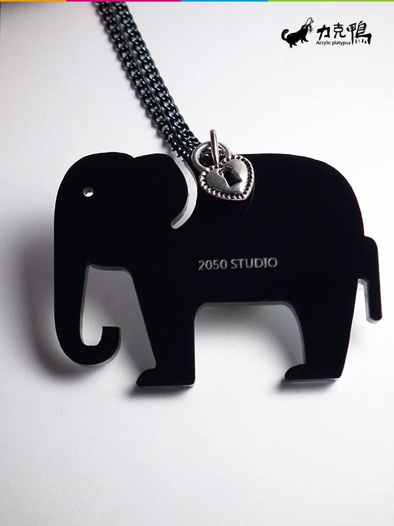 Elephant Necklace/Keyring from Heart - Necklaces - Plastic Black