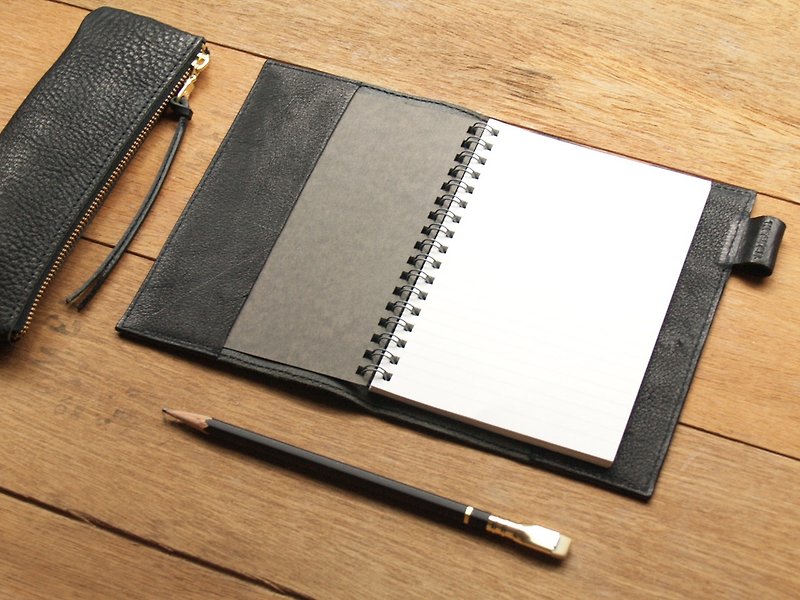 Leather Book Sleeve A6 ( Custom Name ) - Harley Black - Notebooks & Journals - Genuine Leather Black