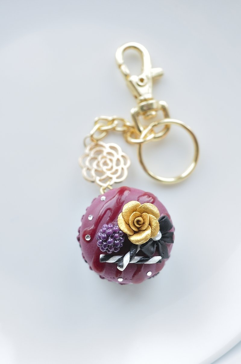 Sweet Dream☆Winter Baroque Macaron - Keychains - Clay Purple