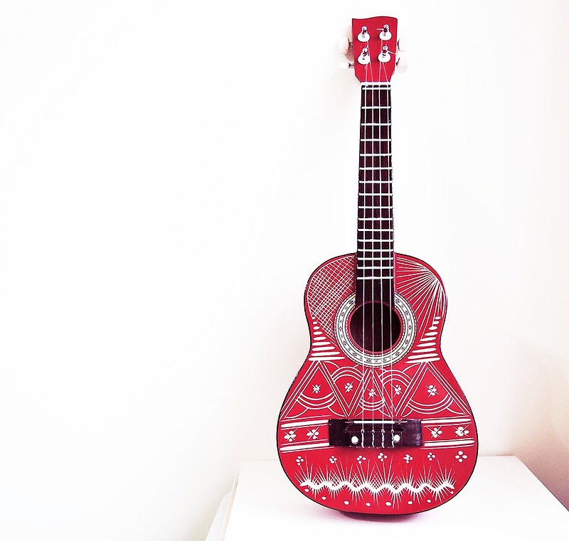 お金+手彫りの木製ギフトウクレレ赤の特別限定版を使用するのが大好きスティッチ - ギター・楽器 - 木製 レッド