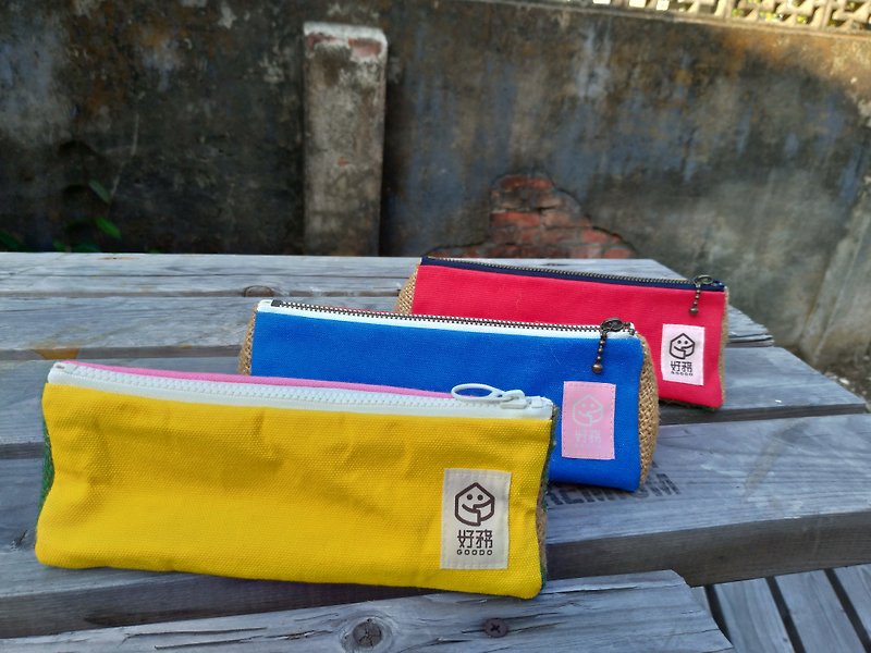 [GOODO good service] Hand-made × coffee linen / stitching triangle pencil case eye-catching color set - Pencil Cases - Cotton & Hemp Multicolor