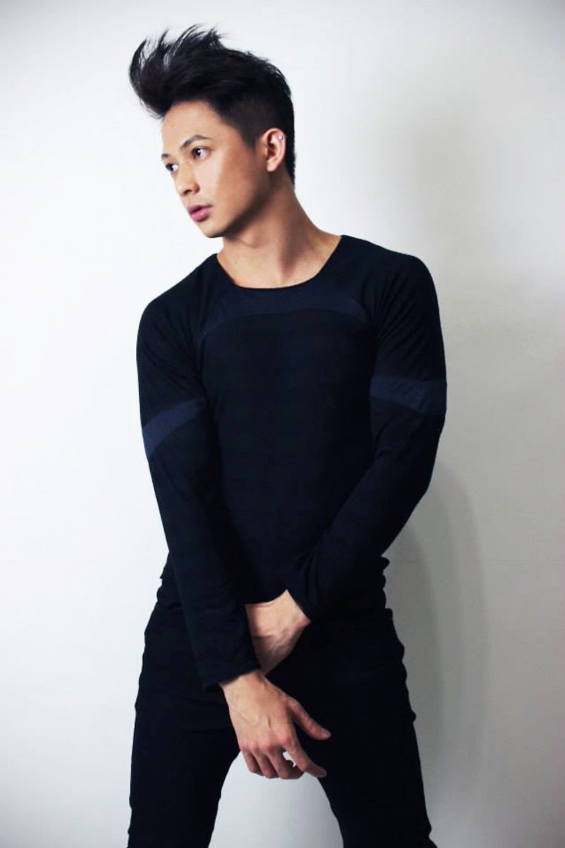 台灣 設計師品牌 男裝 時尚設計 前衛流行 長袖 拼接 方領 上衣 黑色 - T 恤 - 其他材質 黑色