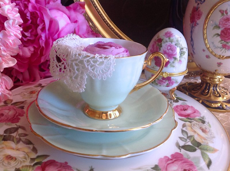 British bone china made 1945 green lake tulip flower petal-shaped antique bone china teacups, coffee mugs three groups ~ ♥ ♥ Annie crazy Antiquities - Teapots & Teacups - Other Materials Green