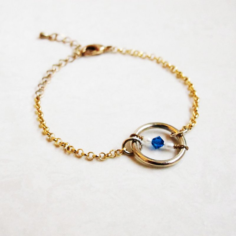 ✶TSEYA✶ Trojans - pearl bracelet (041) - สร้อยข้อมือ - เครื่องเพชรพลอย สีน้ำเงิน