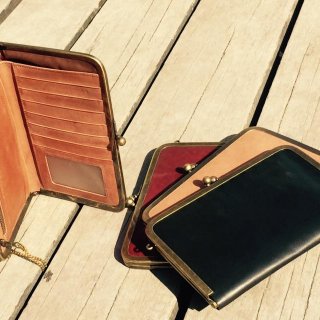 Sienna leather wallet passport mouth gold