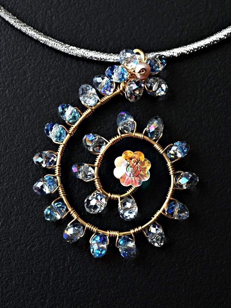Flower Dance Series / spin - Necklaces - Gemstone Orange