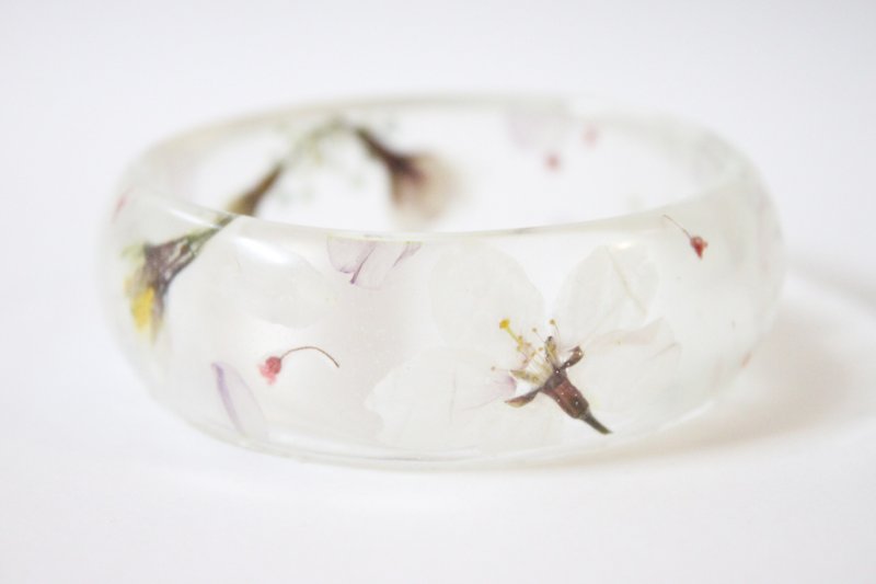 Yahua cherry bracelet / Sakura Bracelet - สร้อยข้อมือ - พืช/ดอกไม้ ขาว