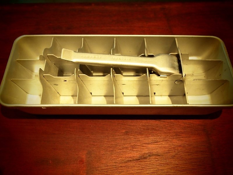 美國70年古模具-GE奇異牌冰塊盒 - 其他 - 其他材質 灰色