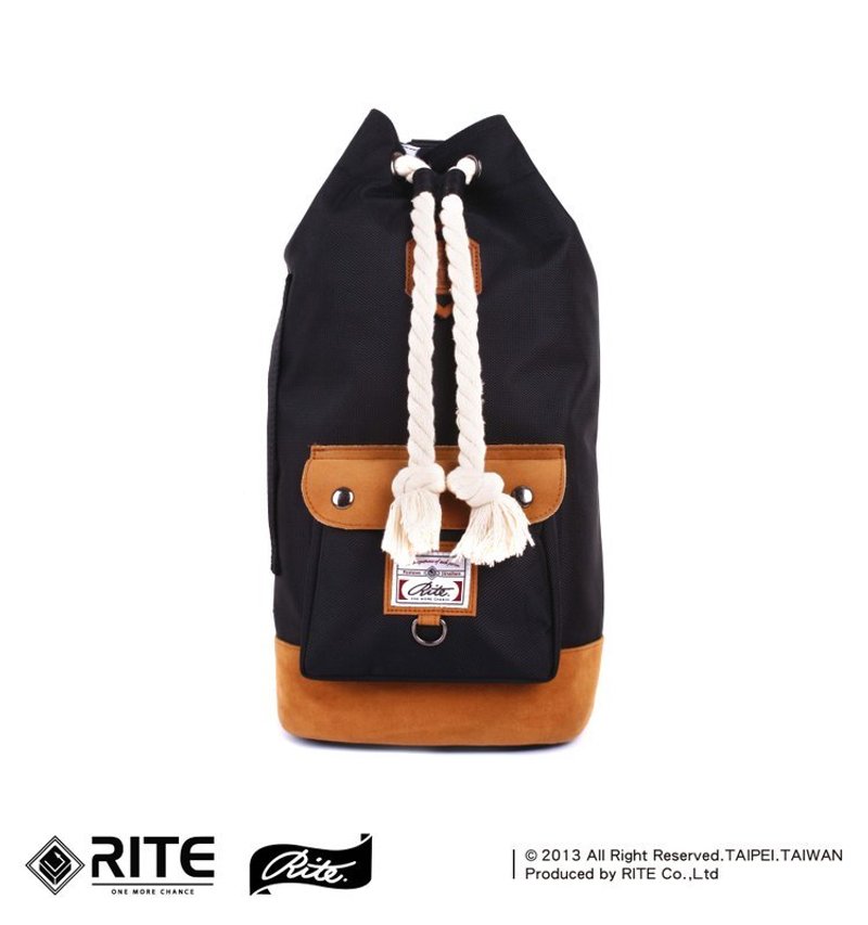 RITE Boxing Bag｜拳擊小背包-黑騎士｜ - กระเป๋าแมสเซนเจอร์ - วัสดุกันนำ้ สีดำ