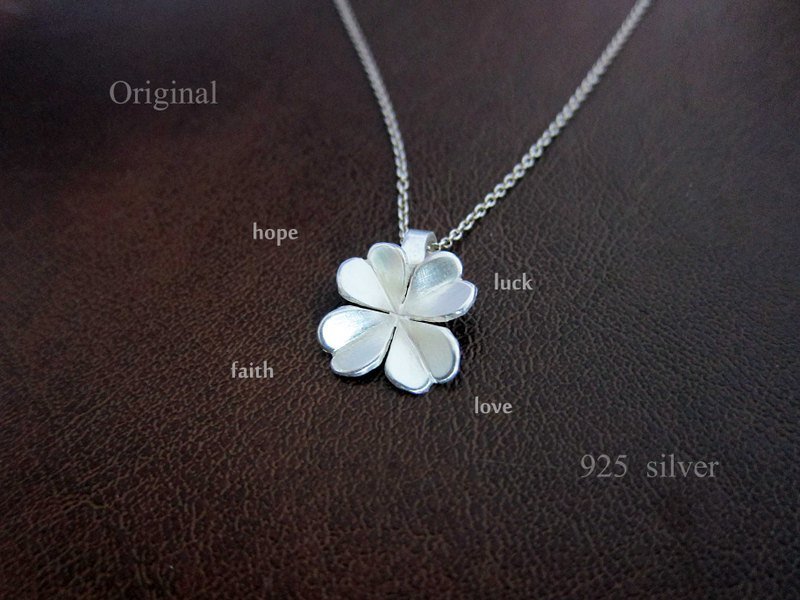 :: Valentine :: 925 silver four-leaf clover necklace - สร้อยคอ - โลหะ 