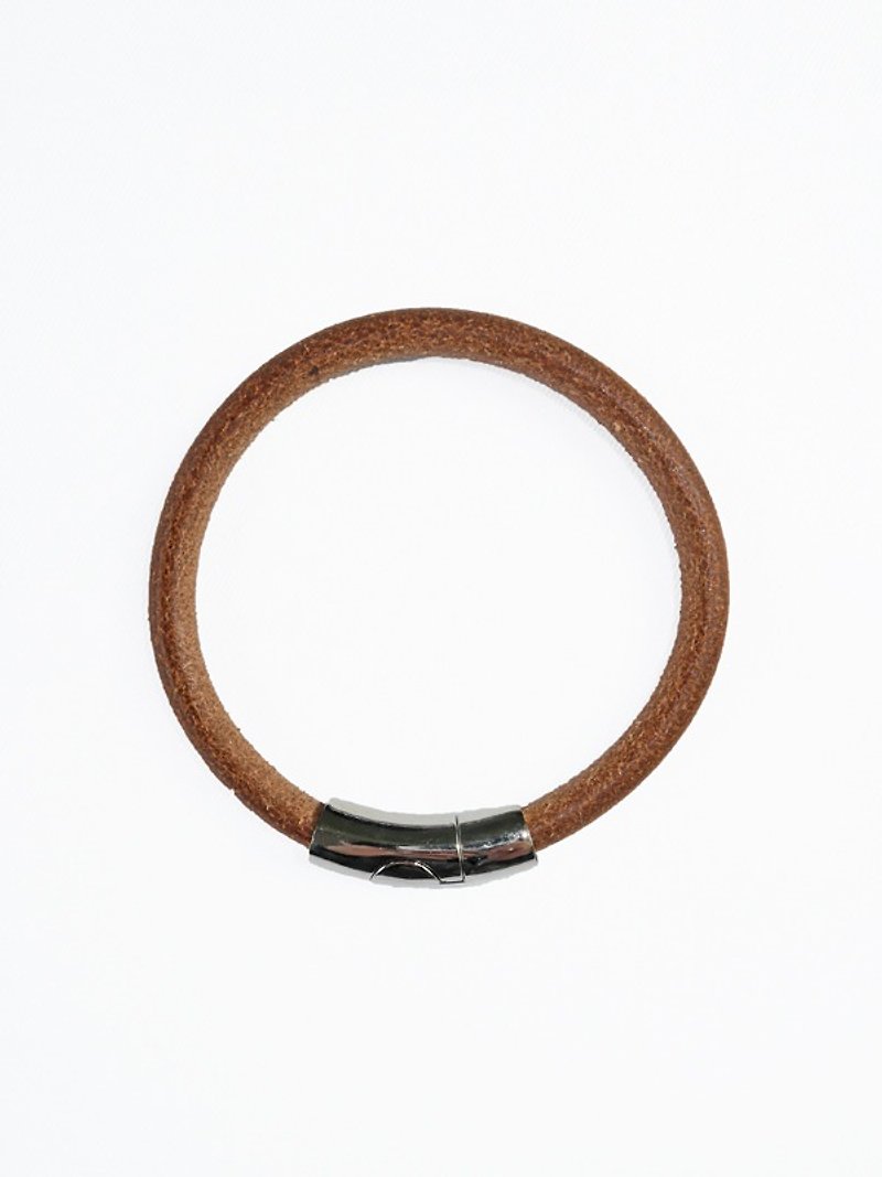Chainloop homemade handmade plain leather cord bracelet - สร้อยข้อมือ - หนังแท้ 