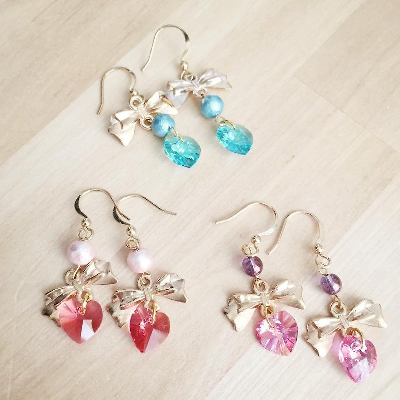 [Atelier A.] Heart crystal bow earrings - Earrings & Clip-ons - Other Materials 