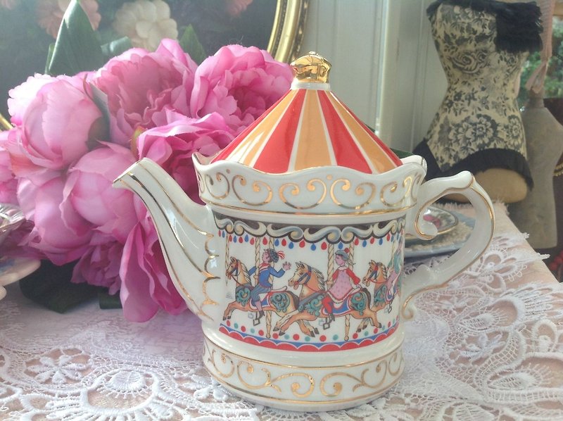 古董英國骨瓷 英國製 Sadler 旋轉木馬花茶壺歡樂下午茶系列可愛 - 茶壺/茶杯/茶具 - 其他材質 紅色