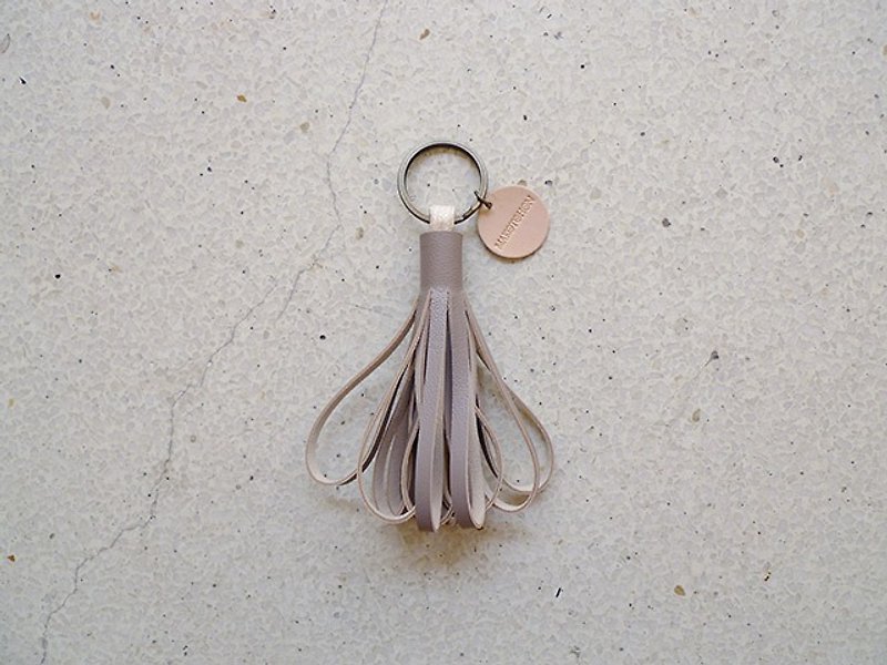 Mouse gray sheepskin leather hula tassel key ring - ที่ห้อยกุญแจ - หนังแท้ สีส้ม
