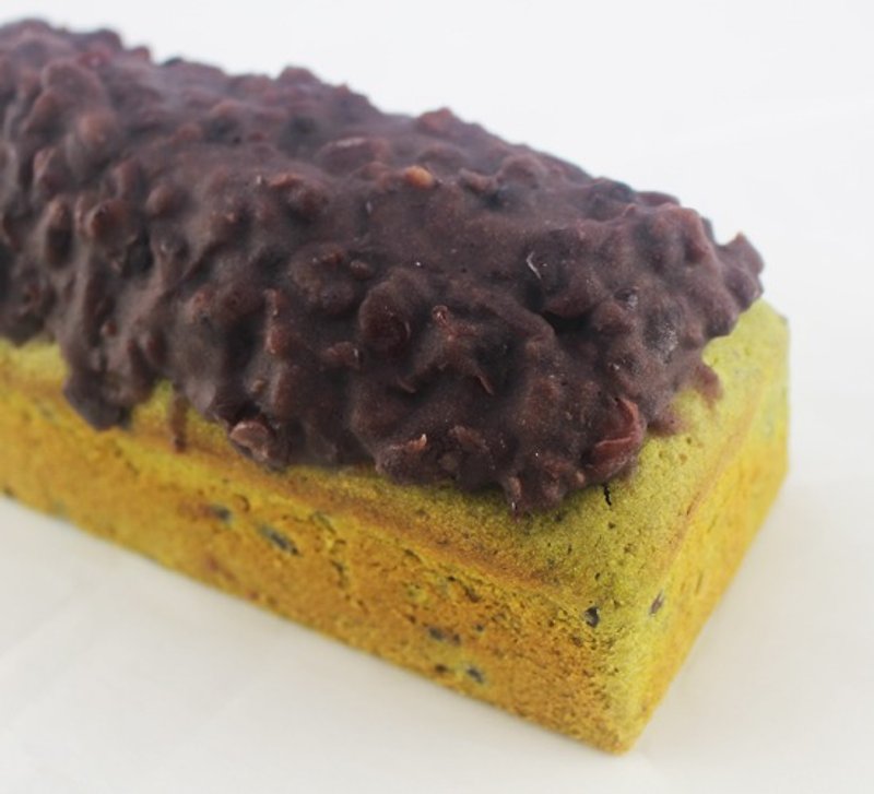 Matcha Red Bean Pound Cake - Cake & Desserts - Paper Green