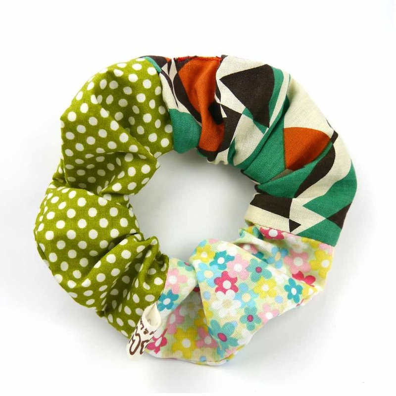 WaWu Hair scrunchies (forest) /Checkered scrunchie/Colorful cotton scrunchie/Kawaii hairCuts scrunchy/Gift for girlfriend/Hair tie - เครื่องประดับผม - ผ้าฝ้าย/ผ้าลินิน สีเขียว