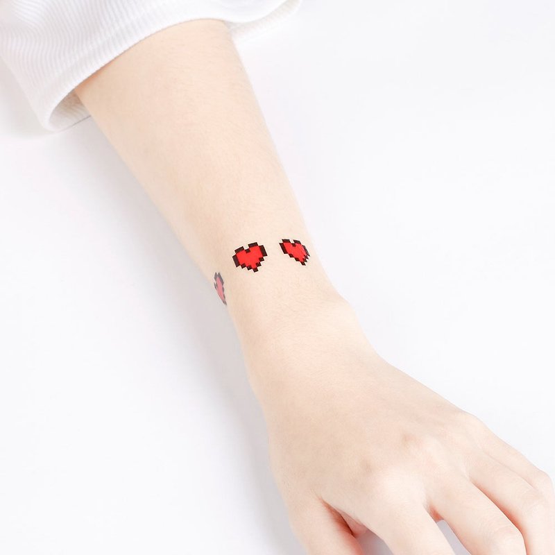 Surprise Tattoos / 數碼愛心 刺青 紋身貼紙 - 紋身貼紙 - 紙 紅色