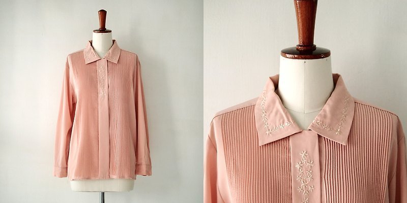 Banana Flyin' 日本復古著 高質感 刺繡小花 風琴 百褶 長袖襯衫 - Women's Shirts - Other Materials Pink
